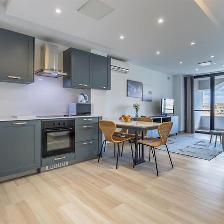 Deluxe Seaview Apartment Saint Julian's Luaran gambar