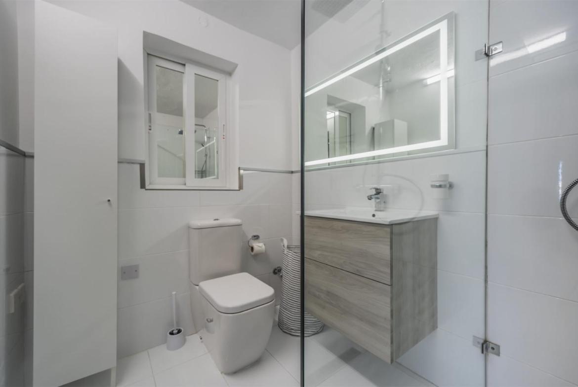 Deluxe Seaview Apartment Saint Julian's Luaran gambar