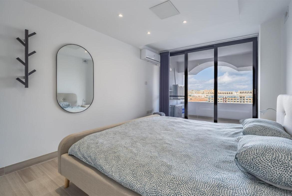 Deluxe Seaview Apartment Saint Julian's Luaran gambar