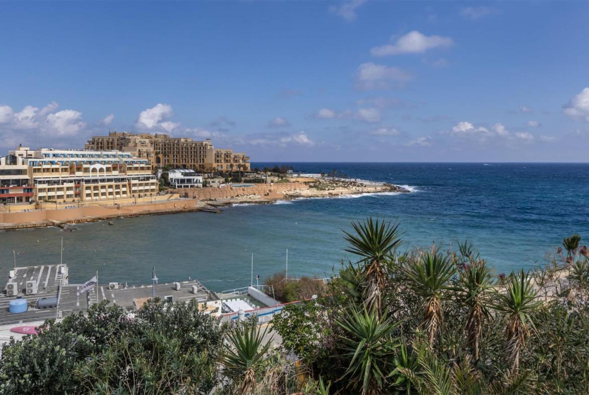 Deluxe Seaview Apartment Saint Julian's Luaran gambar